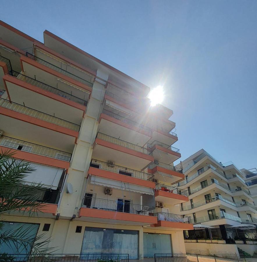 Lovely 3-Bedroom Apartment Rei Sarandë Buitenkant foto