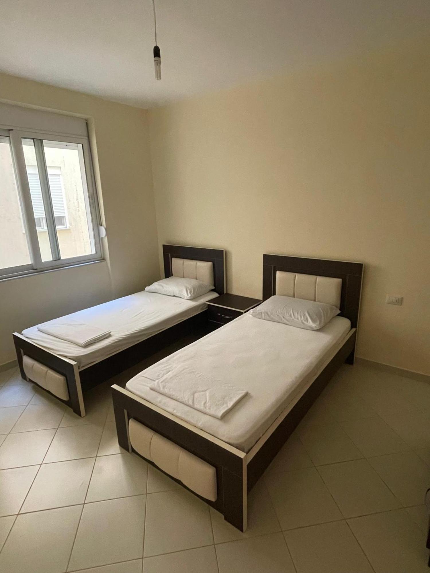 Lovely 3-Bedroom Apartment Rei Sarandë Buitenkant foto