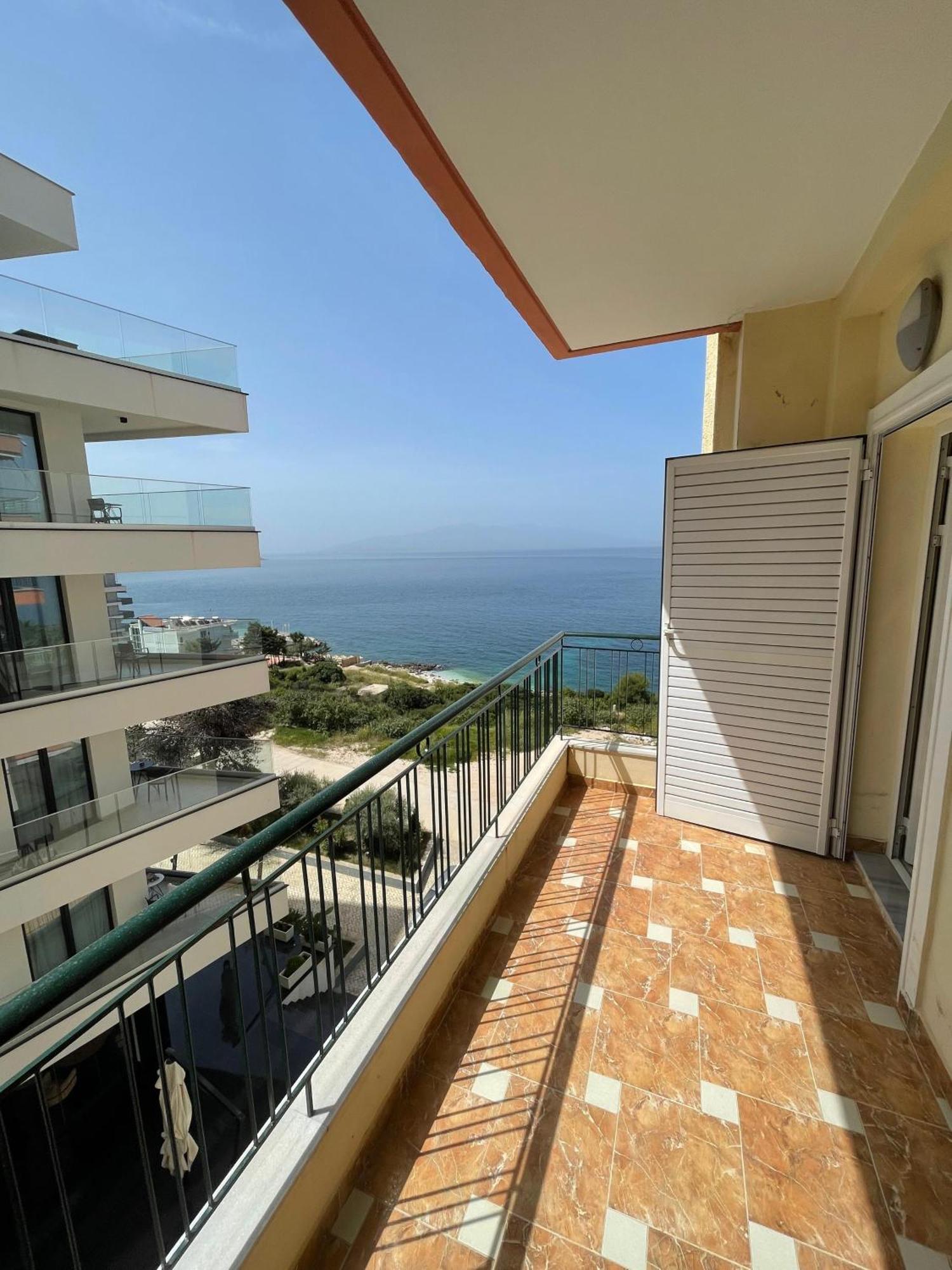 Lovely 3-Bedroom Apartment Rei Sarandë Buitenkant foto