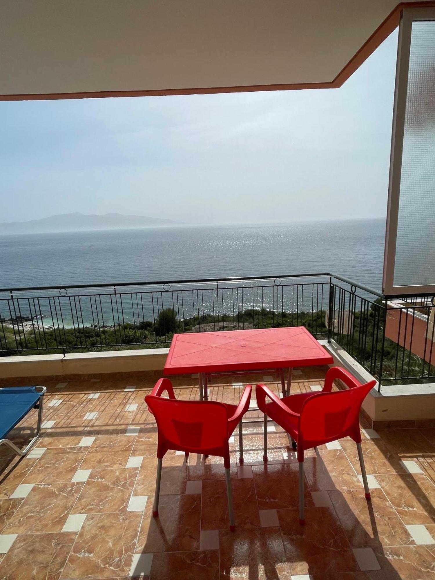 Lovely 3-Bedroom Apartment Rei Sarandë Buitenkant foto